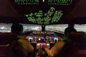 Planes Doesn’t Have Headlights, Here Is What They Use To Navigate At Night